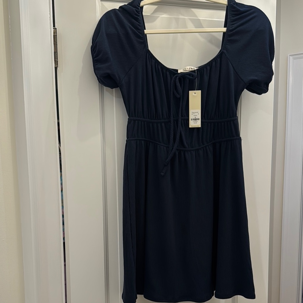 Elegant Navy Midi Dress
